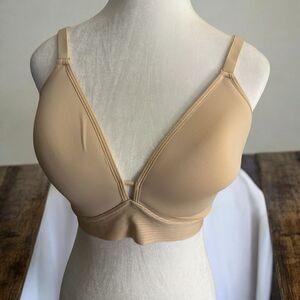 Lively T-Shirt Wireless Spacer Bra No Underwire 36DDD‎